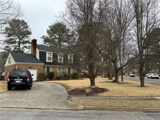 824 Heritage PT, Chesapeake, VA 23322
