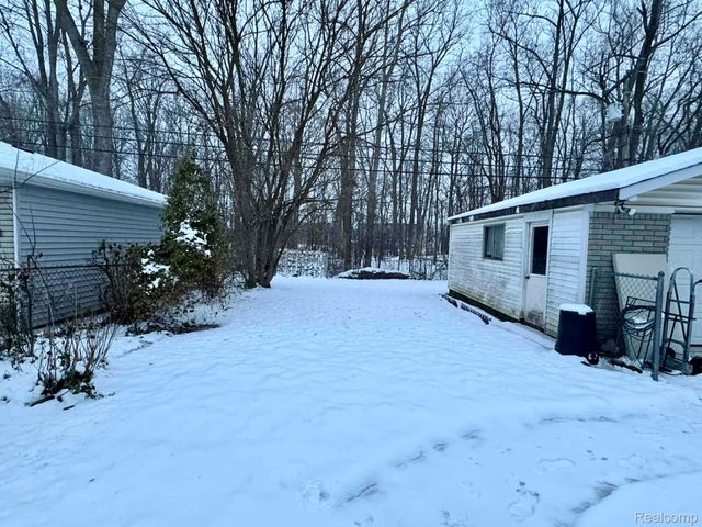 8320 Orhan Street, Canton Charter Township, MI 48187