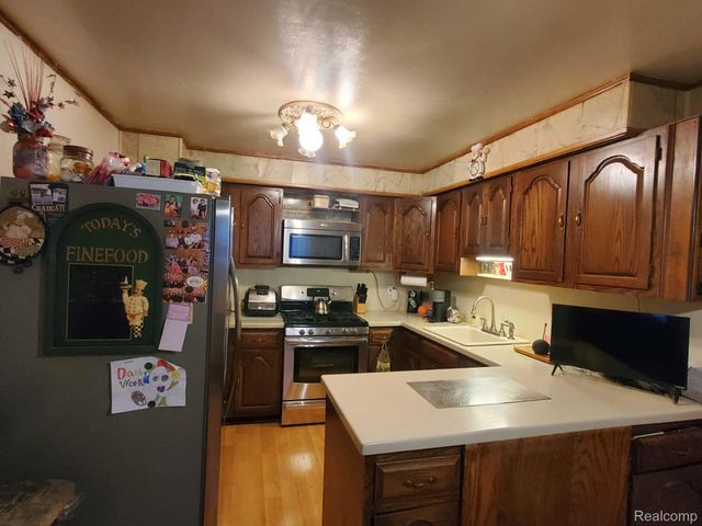 8320 Orhan Street, Canton Charter Township, MI 48187