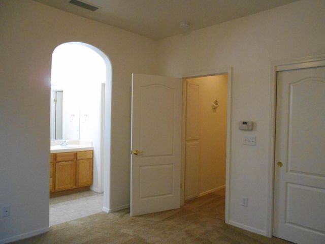 638 W Milano Lane, Clovis, CA 93619