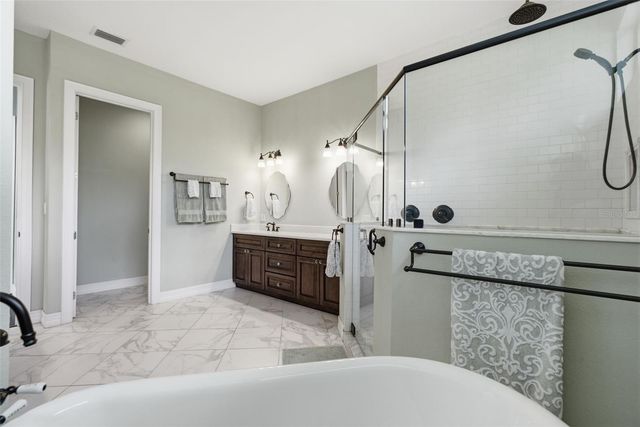 19715 DEER LAKE ROAD, Lutz, FL 33548