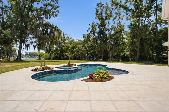 19715 DEER LAKE ROAD, Lutz, FL 33548