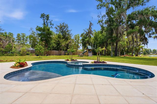 19715 DEER LAKE ROAD, Lutz, FL 33548