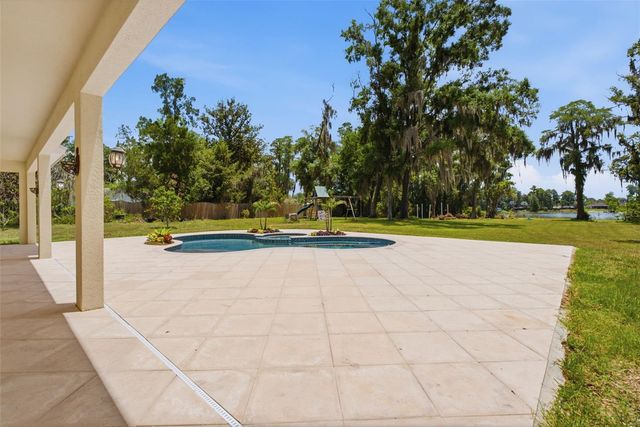 19715 DEER LAKE ROAD, Lutz, FL 33548