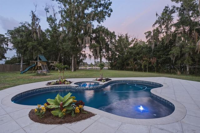 19715 DEER LAKE ROAD, Lutz, FL 33548