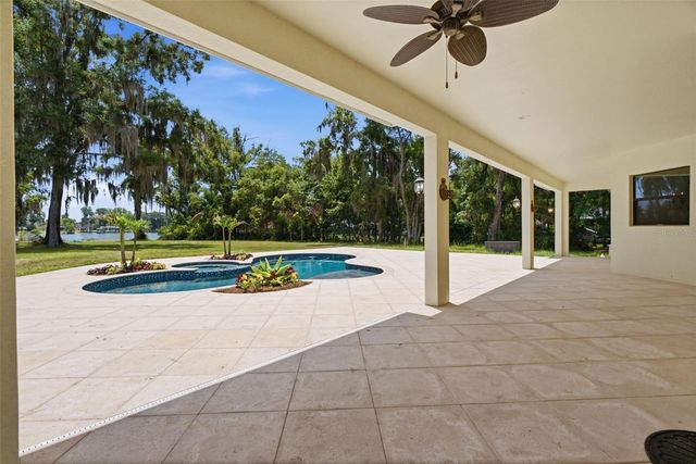 19715 DEER LAKE ROAD, Lutz, FL 33548