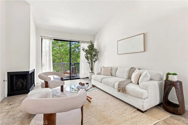 2538 W Macarthur, Santa Ana, CA 92704