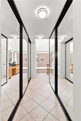 2538 W Macarthur, Santa Ana, CA 92704
