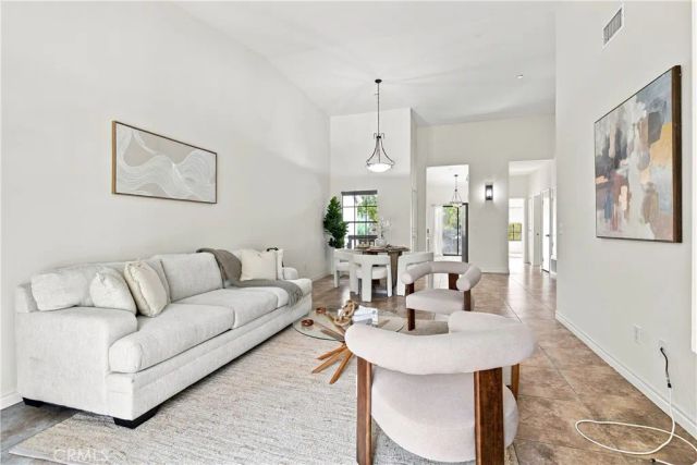 2538 W Macarthur, Santa Ana, CA 92704