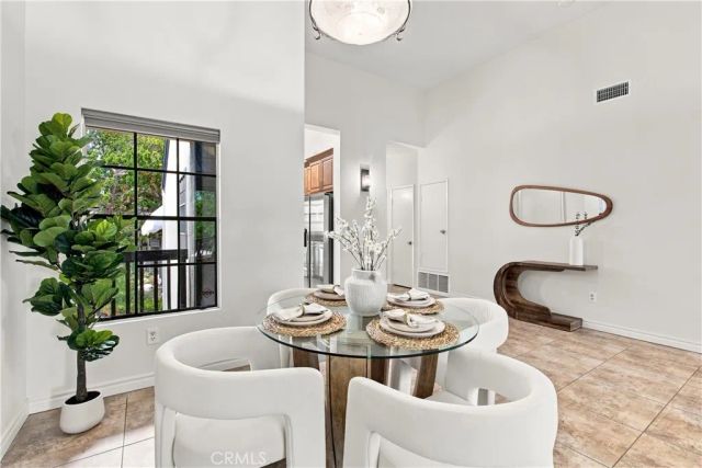 2538 W Macarthur, Santa Ana, CA 92704