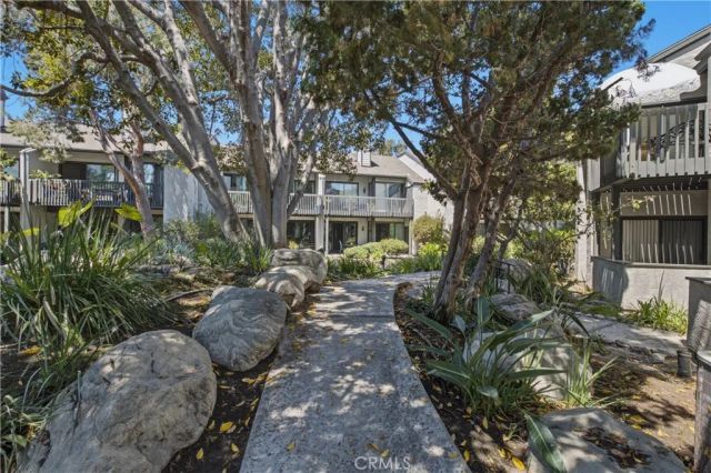 2538 W Macarthur, Santa Ana, CA 92704