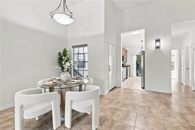 2538 W Macarthur, Santa Ana, CA 92704