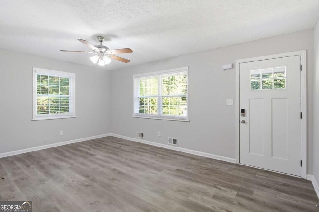 2349 Omaha Road SW, Atlanta, GA 30331 — photo 4