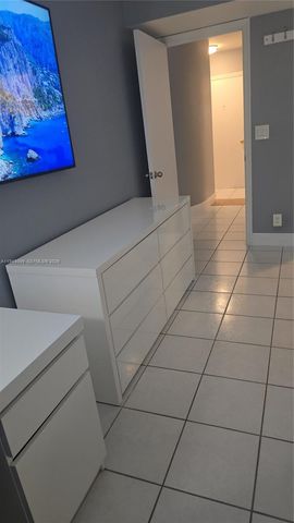 2171 NE 66th St 827, Fort Lauderdale, FL 33308