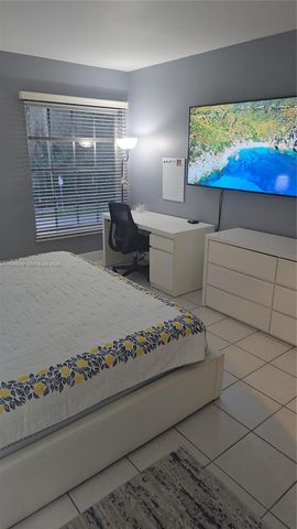 2171 NE 66th St 827, Fort Lauderdale, FL 33308