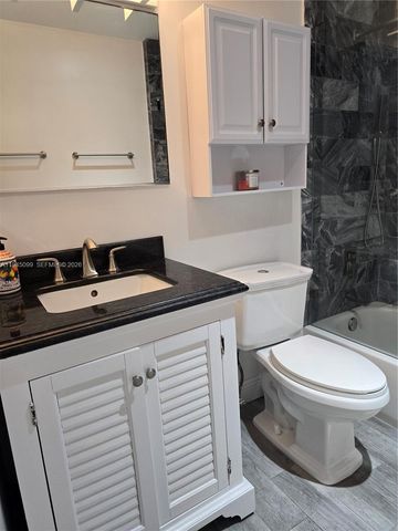 2171 NE 66th St 827, Fort Lauderdale, FL 33308