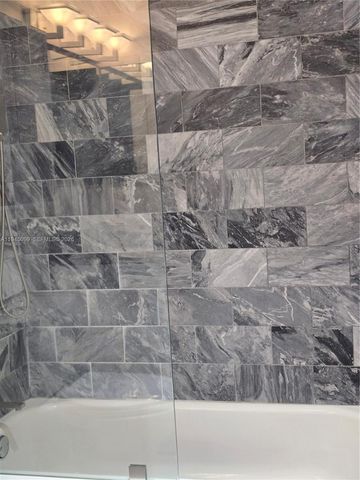 2171 NE 66th St 827, Fort Lauderdale, FL 33308