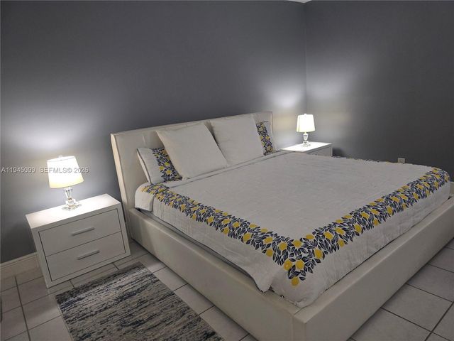 2171 NE 66th St 827, Fort Lauderdale, FL 33308