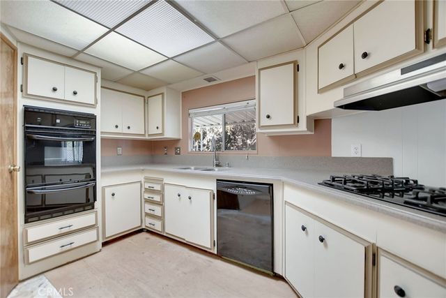 650 Seville Drive, Hemet, CA 92543