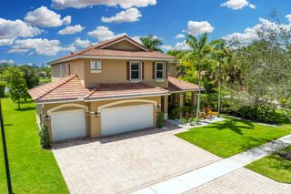 9070 Winterhaven Circle, Wellington, FL 33411