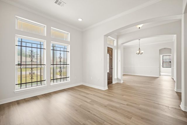 7034 Sherwood Drive, Houston, TX 77021