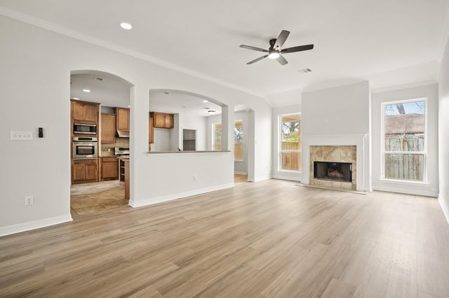 7034 Sherwood Drive, Houston, TX 77021