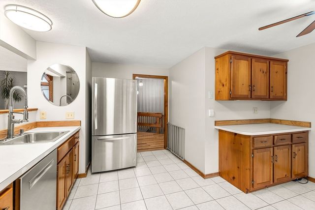 13 Eaton Ct 13, Haverhill, MA 01832