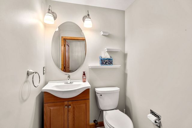 13 Eaton Ct 13, Haverhill, MA 01832