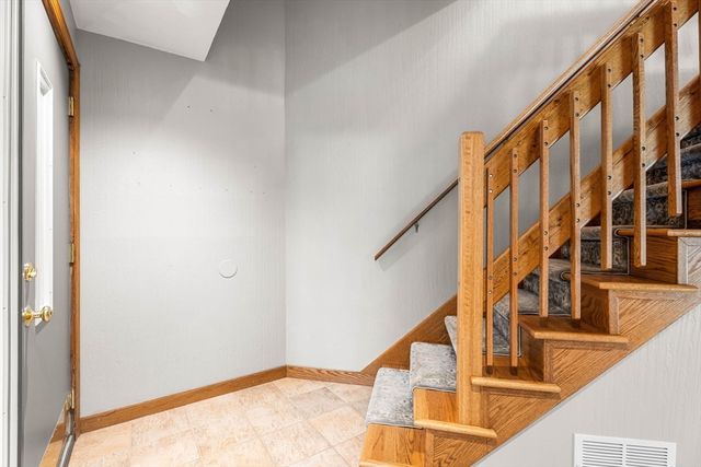 13 Eaton Ct 13, Haverhill, MA 01832