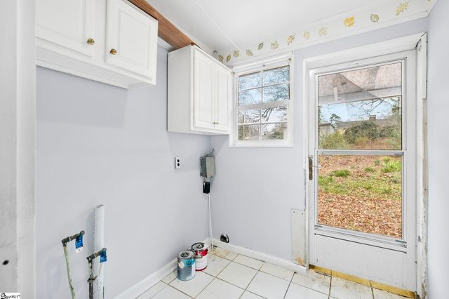 119 Sutton Drive, Taylors, SC 29687