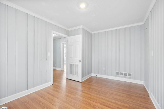 119 Sutton Drive, Taylors, SC 29687