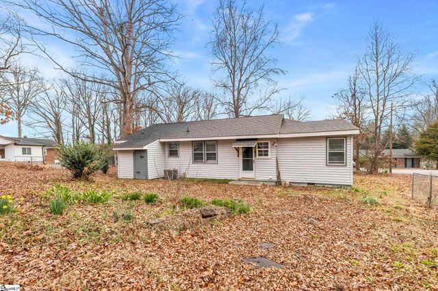 119 Sutton Drive, Taylors, SC 29687