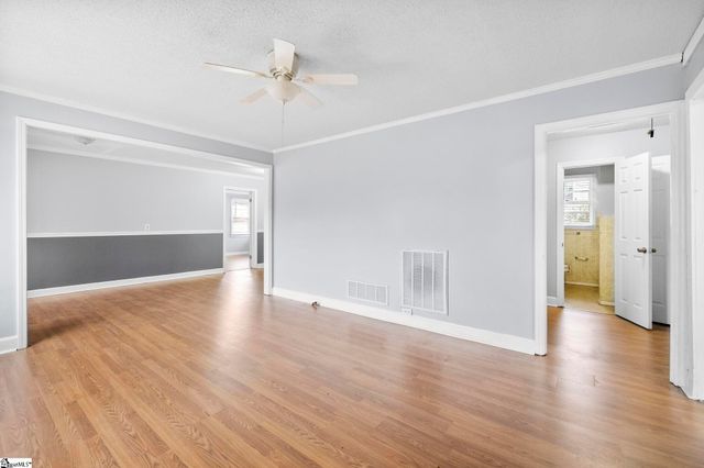 119 Sutton Drive, Taylors, SC 29687