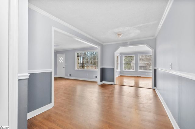 119 Sutton Drive, Taylors, SC 29687