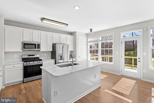 43073 SHADOW TER, Leesburg, VA 20176