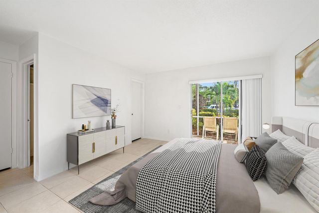 2929 SE Ocean Boulevard 103-2, Stuart, FL 34996