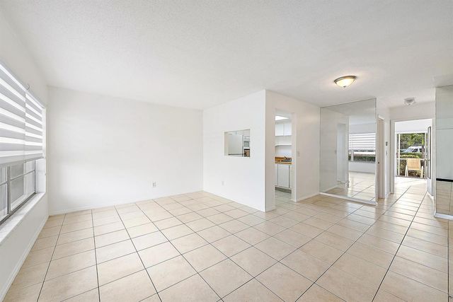 2929 SE Ocean Boulevard 103-2, Stuart, FL 34996