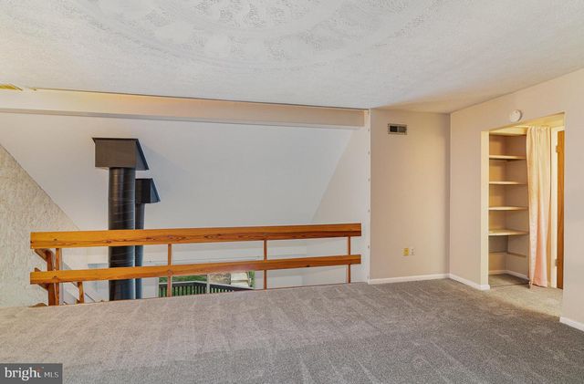 1073 LANCASTER BLVD #14, Mechanicsburg, PA 17055