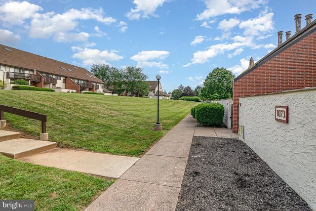 1073 LANCASTER BLVD #14, Mechanicsburg, PA 17055