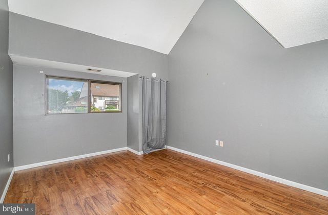 1073 LANCASTER BLVD #14, Mechanicsburg, PA 17055