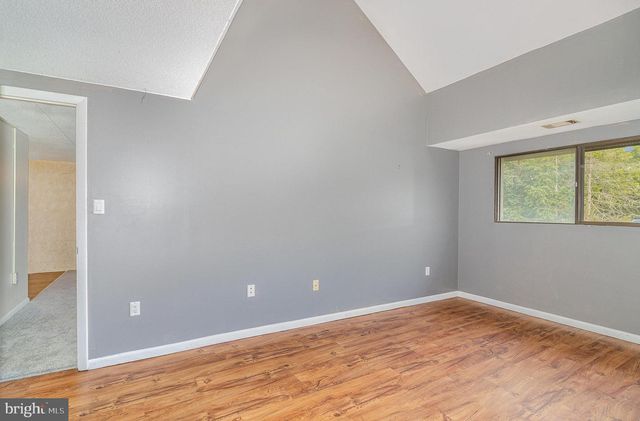 1073 LANCASTER BLVD #14, Mechanicsburg, PA 17055