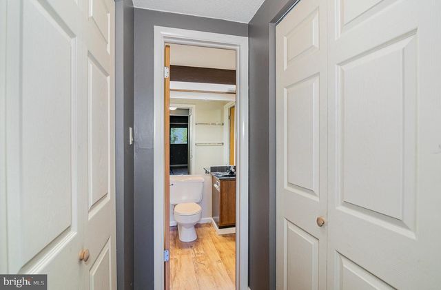 1073 LANCASTER BLVD #14, Mechanicsburg, PA 17055