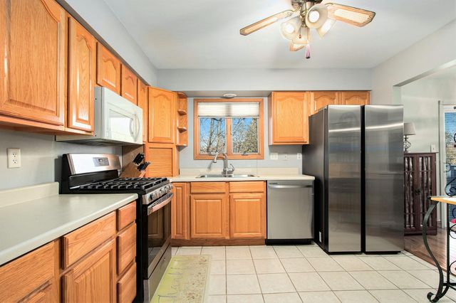 1510 W 94th Court, Crown Point, IN 46307