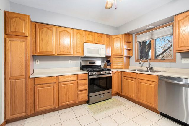 1510 W 94th Court, Crown Point, IN 46307