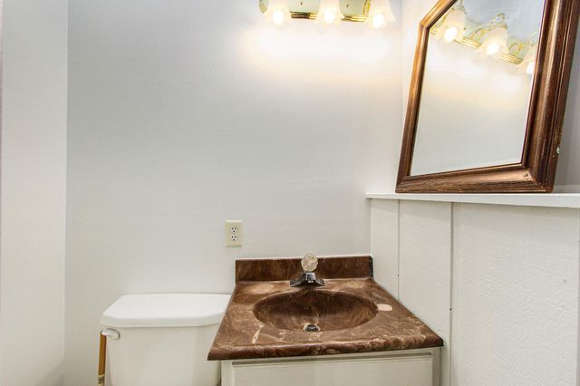 1510 W 94th Court, Crown Point, IN 46307