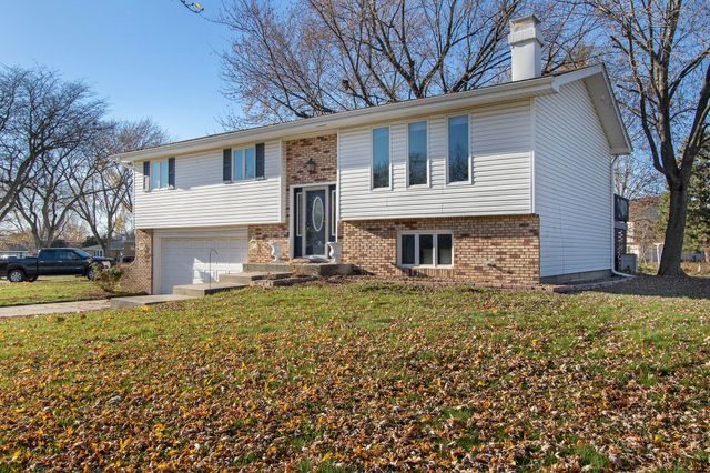 1510 W 94th Court, Crown Point, IN 46307