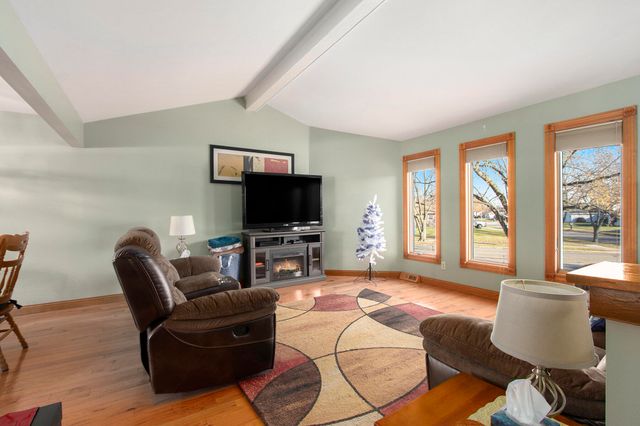 1510 W 94th Court, Crown Point, IN 46307