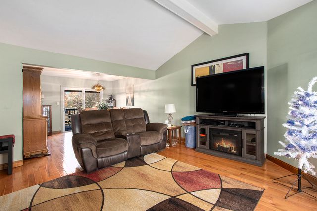 1510 W 94th Court, Crown Point, IN 46307