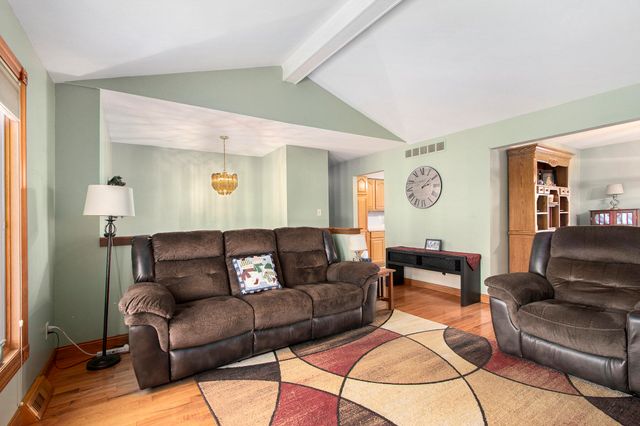 1510 W 94th Court, Crown Point, IN 46307