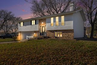 1510 W 94th Court, Crown Point, IN 46307
